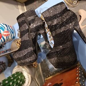 BUMPER Black Rhinestone Crystal Platform Block Heel Ankle Booties 🖤 7.5 Heel 6"